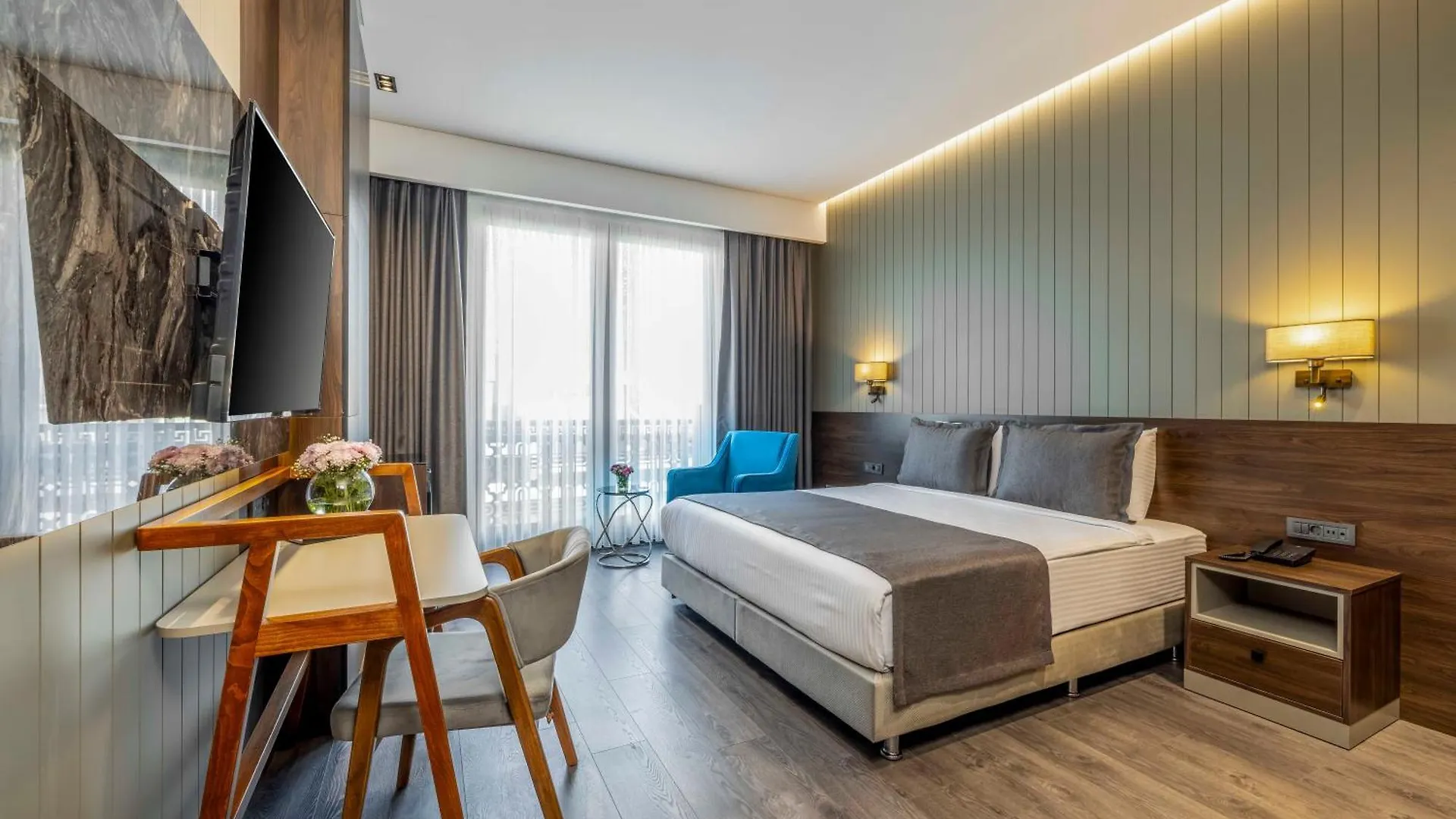 Ezkar Bathonea Art Istanbul Hotel