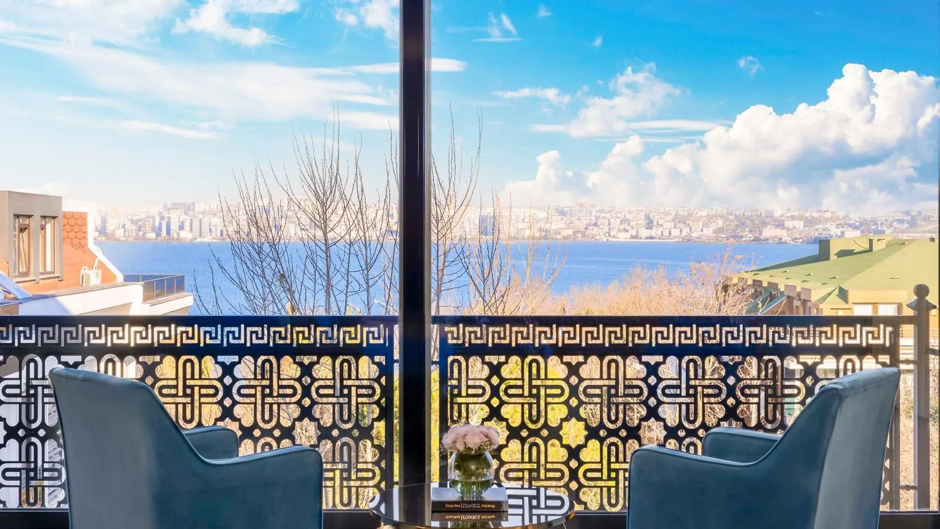 Ezkar Bathonea Art Istanbul Hotel