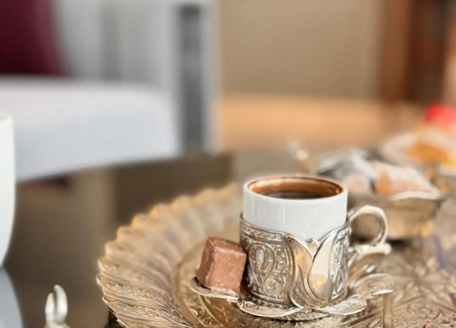 Ezkar Bathonea Art Istanbul Hotel