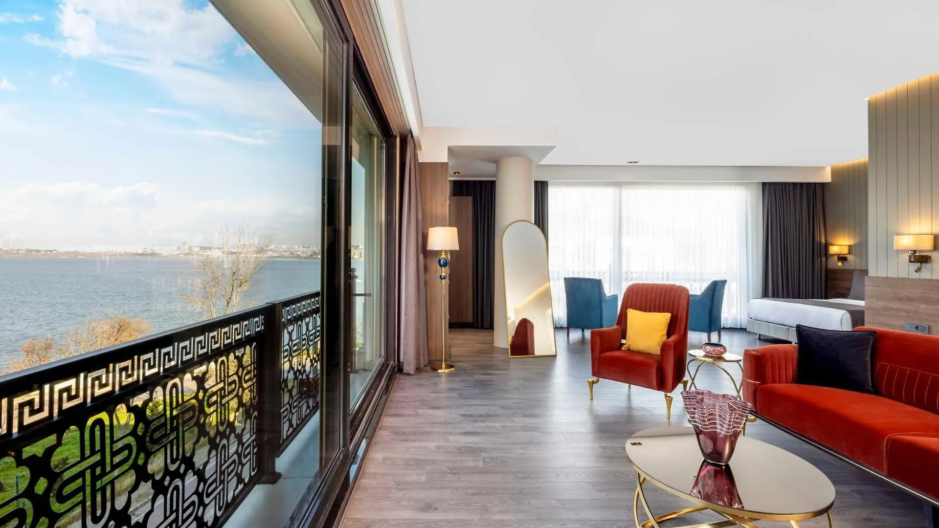 Ezkar Bathonea Art Istanbul Hotel